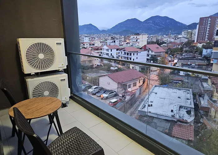 Valentino Rest טיראנה